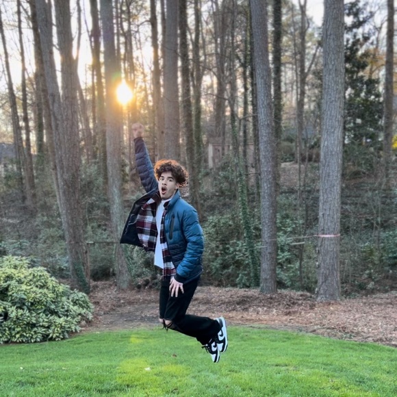 Meet your Posher, Raphael - Picture 1 of 1